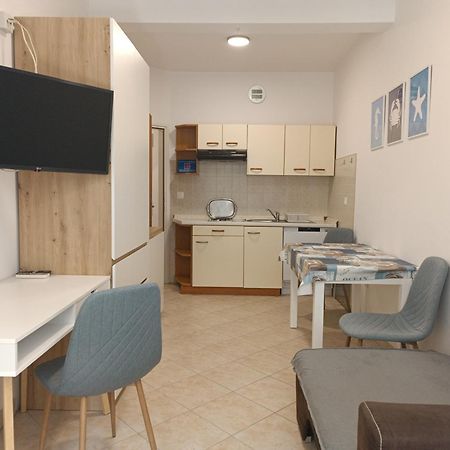 Apartments Jelovac Πόρετς Εξωτερικό φωτογραφία