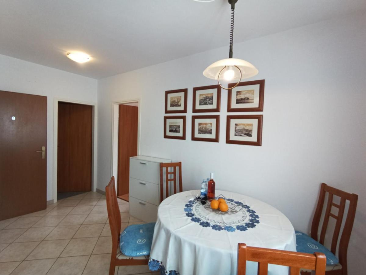 Apartments Jelovac Πόρετς Εξωτερικό φωτογραφία