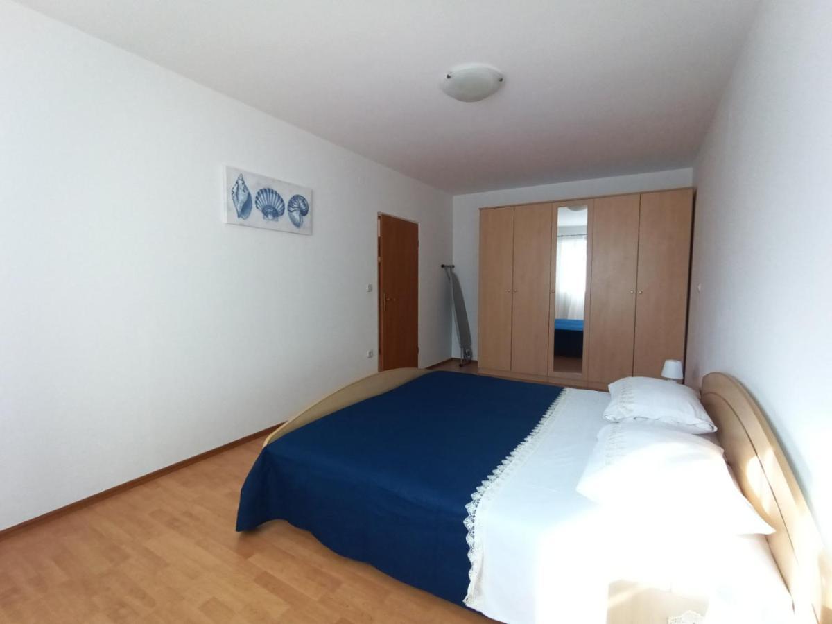 Apartments Jelovac Πόρετς Εξωτερικό φωτογραφία