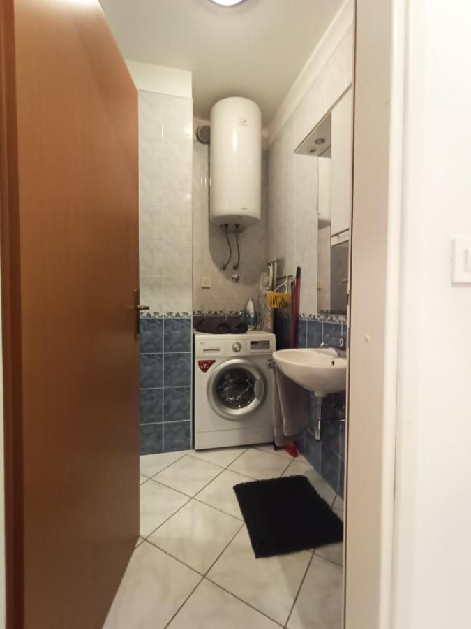 Apartments Jelovac Πόρετς Εξωτερικό φωτογραφία