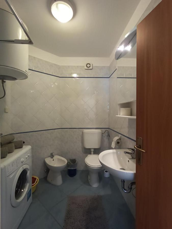 Apartments Jelovac Πόρετς Εξωτερικό φωτογραφία