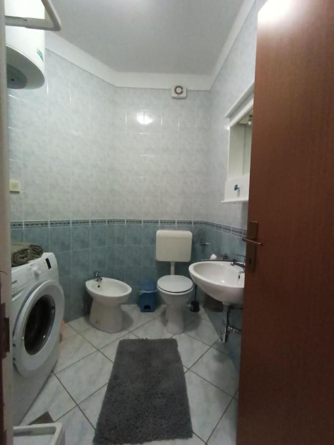Apartments Jelovac Πόρετς Εξωτερικό φωτογραφία